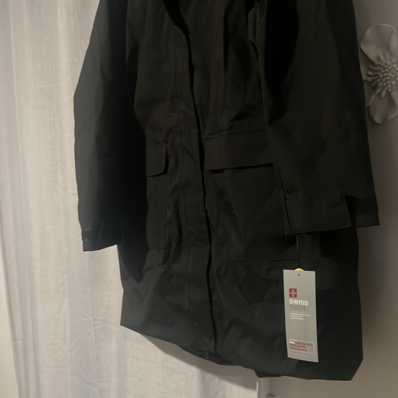 Swiss Tech Jacket - Picture 4 of 5